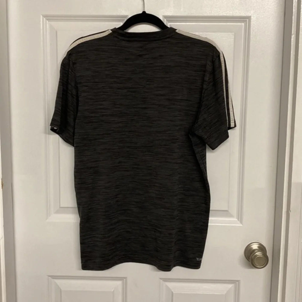 Adidas Men's Medium Climalite Athletic Shirt Charcoal Grey‎ Crew Neck